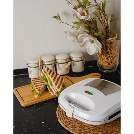 Girmi TS03 Tostiera, 750 W, Piastre Antiaderenti, Manico Termoresistente con Chiusura, Spia di Accensione e Temperatura, Bianco